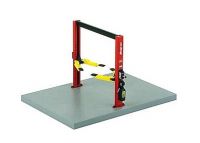 Lift: Two-Post adjustable lift 