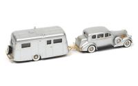 Pierce Arrow 1601 Sedan 1936 & Caravane Pierce Arrow Travelodge 1937 (